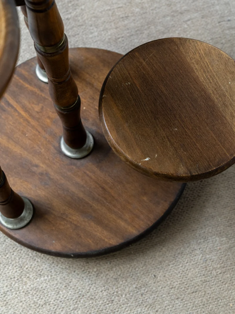 Ariel, le porte-plante ancien en bois et laiton N°526