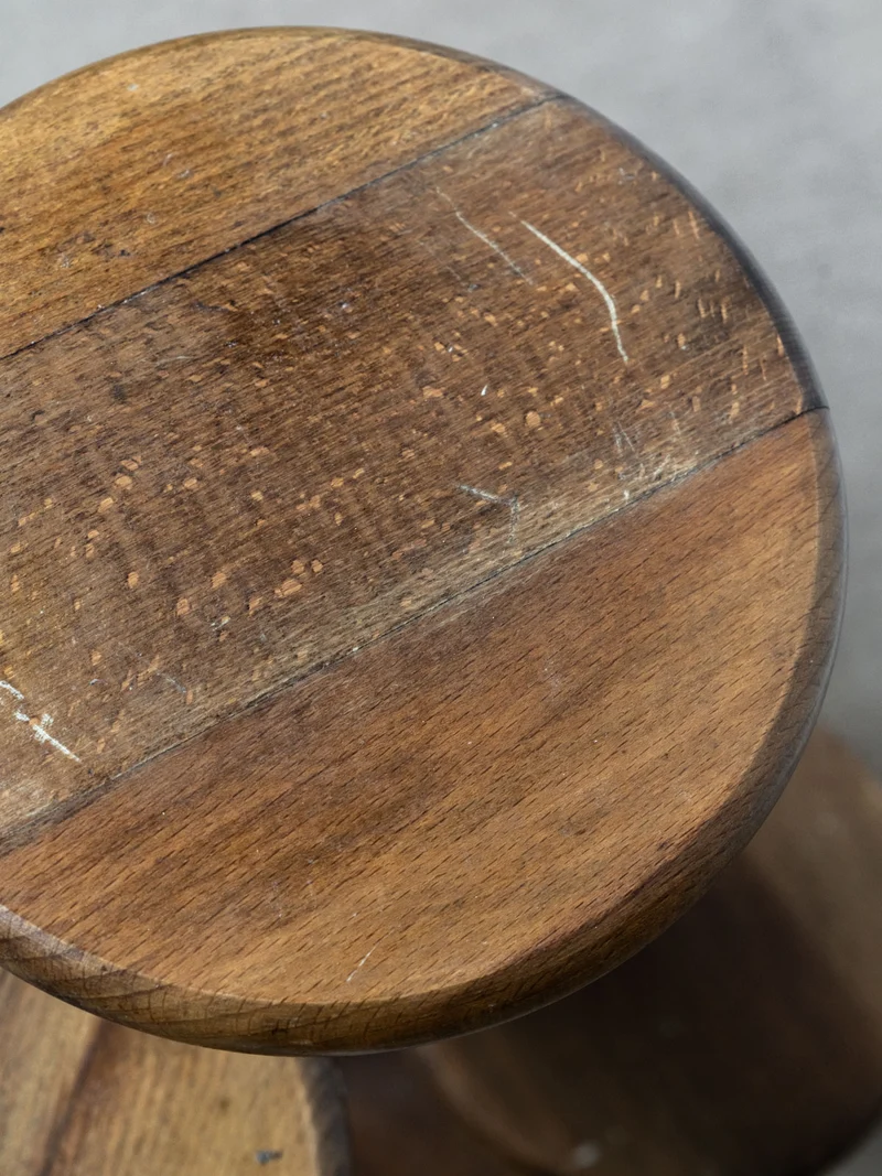 Ariel, le porte-plante ancien en bois et laiton N°526