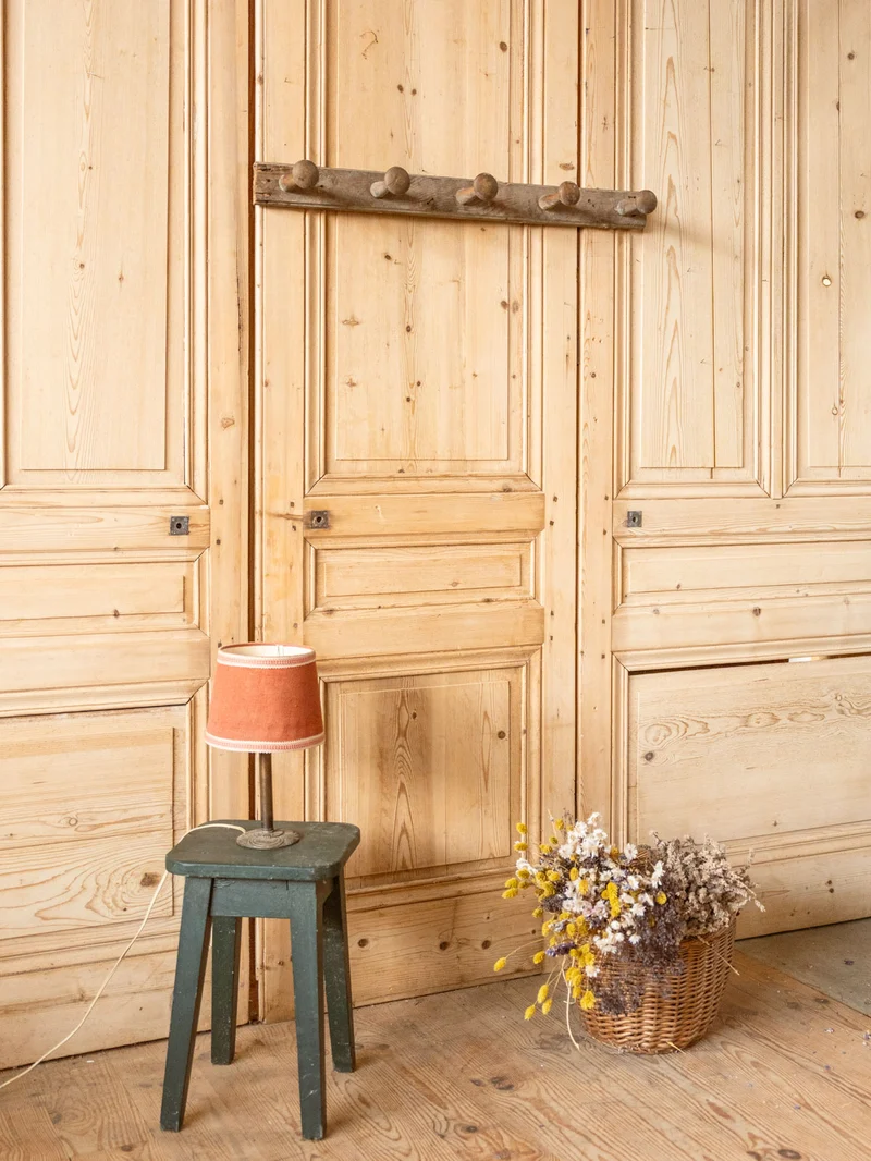 Max, le porte-manteau mural en bois gris N°416