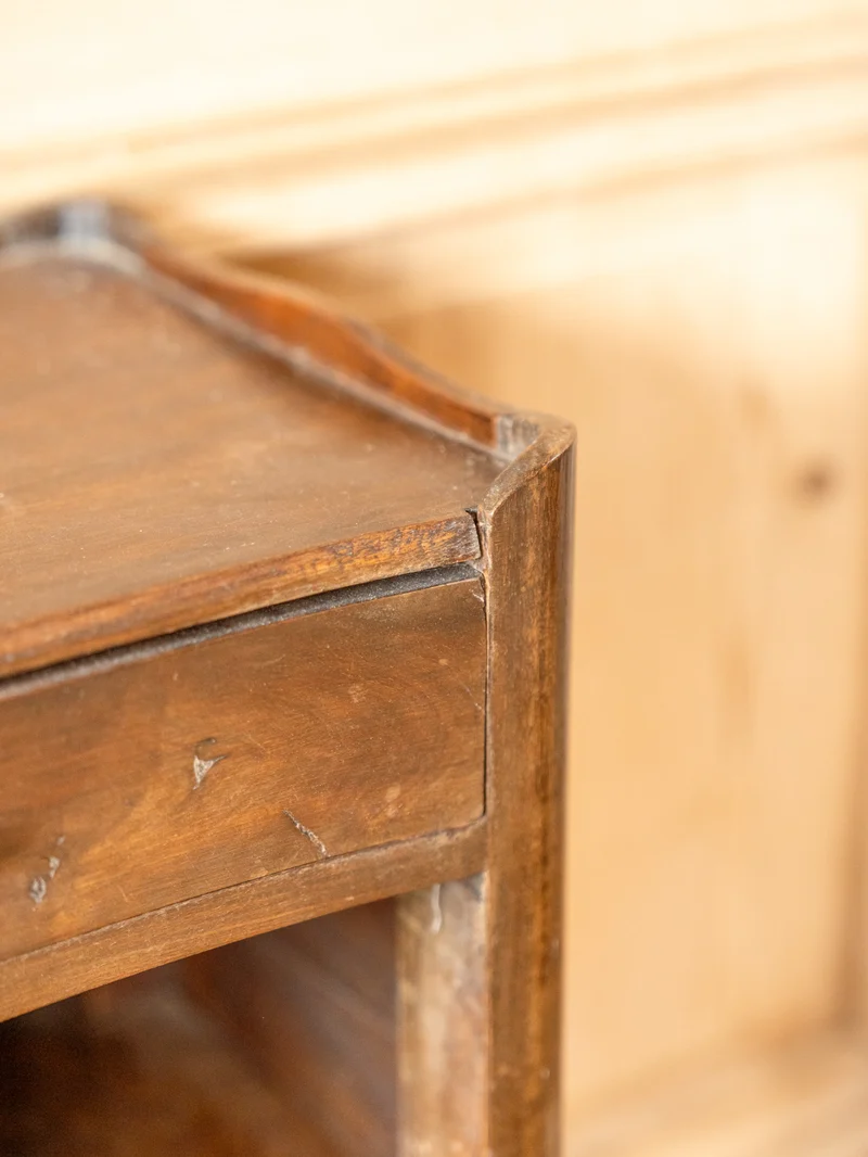 Odile, la table de chevet en bois N°1493