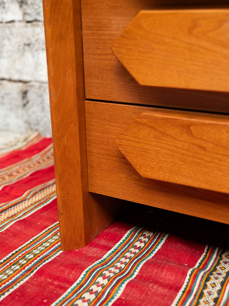 Olga, la commode en bois massif N°710