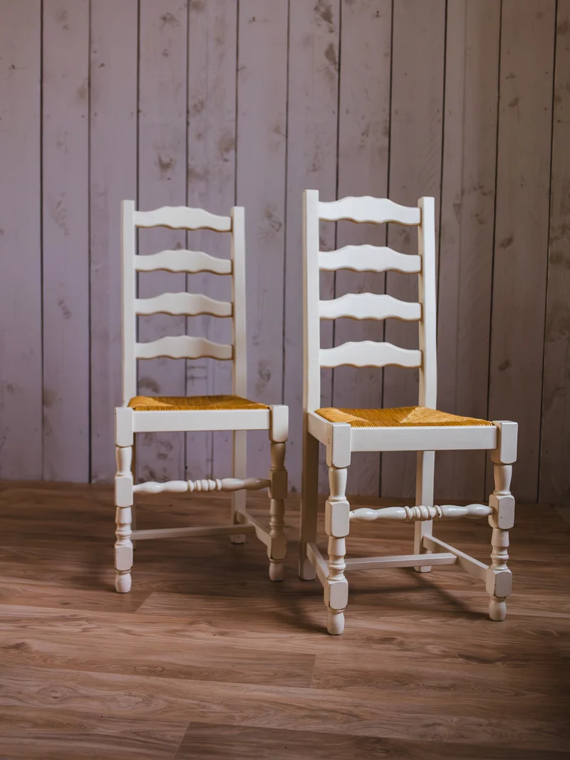Alma, le lot de 6 chaises en bois patiné N°1321