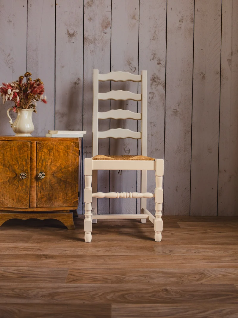 Alma, le lot de 6 chaises en bois patiné N°1321