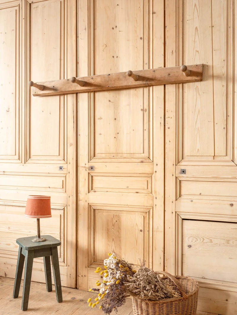 Max, le porte-manteau mural en bois N°414