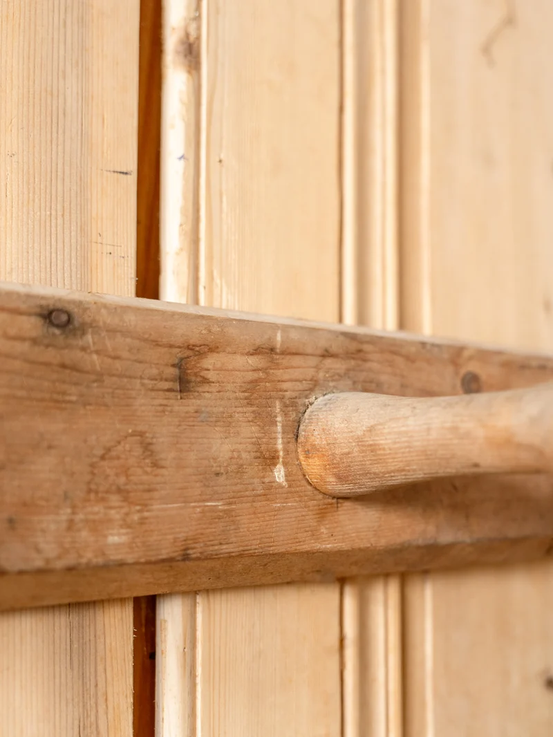 Max, le porte-manteau mural en bois N°414