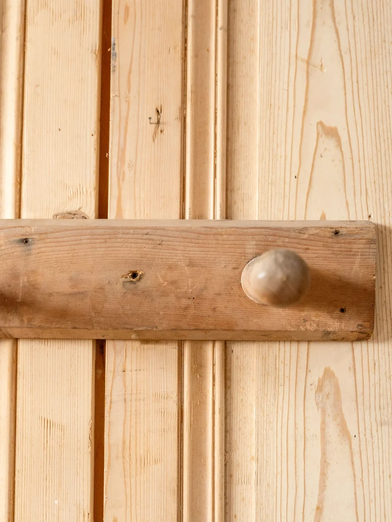 Max, le porte-manteau mural en bois N°414