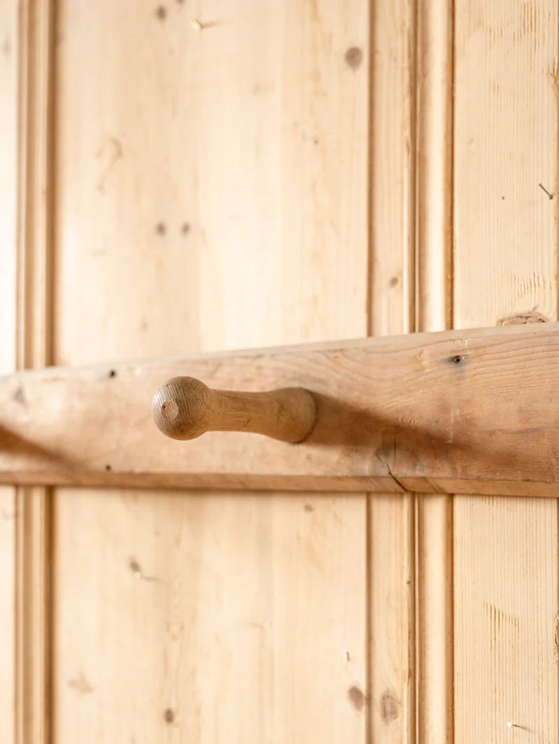 Max, le porte-manteau mural en bois N°414