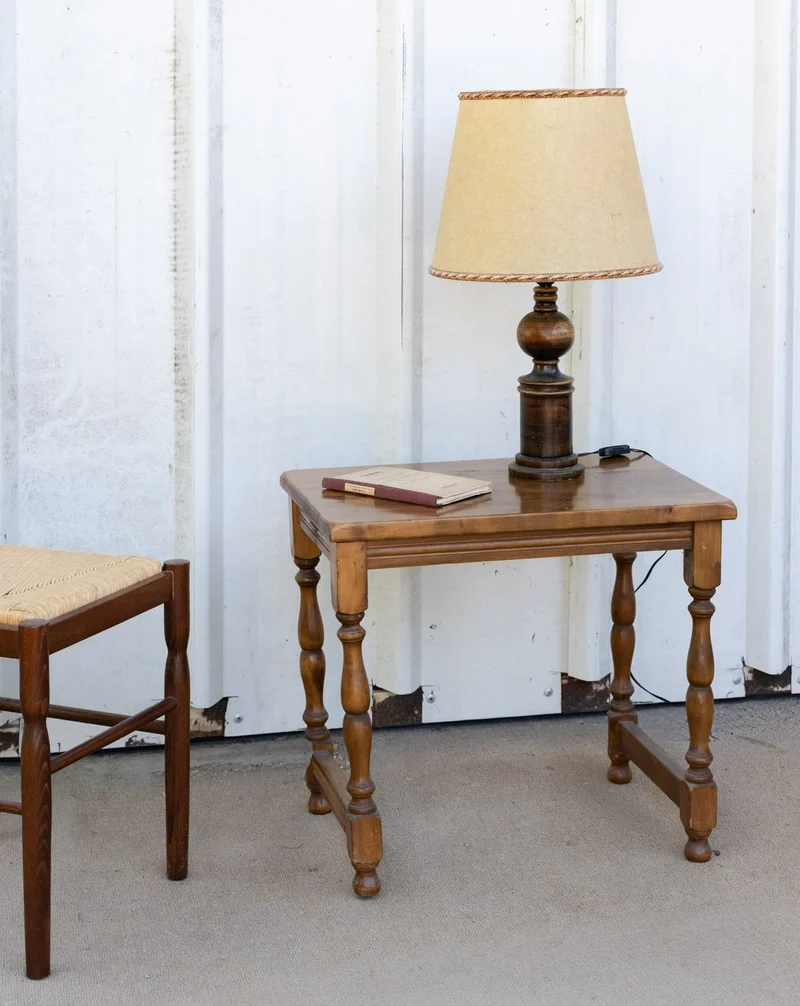 Francine, la petite table basse d'appoint en bois N°1439