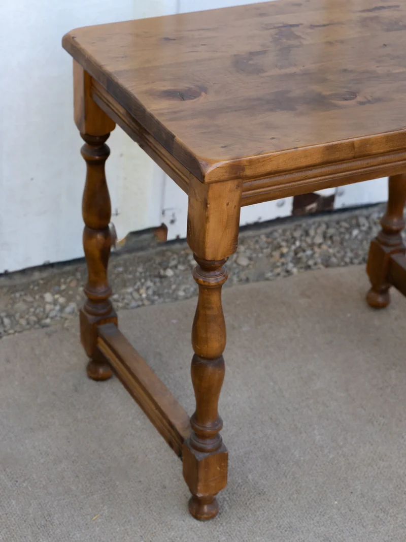 Francine, la petite table basse d'appoint en bois N°1439