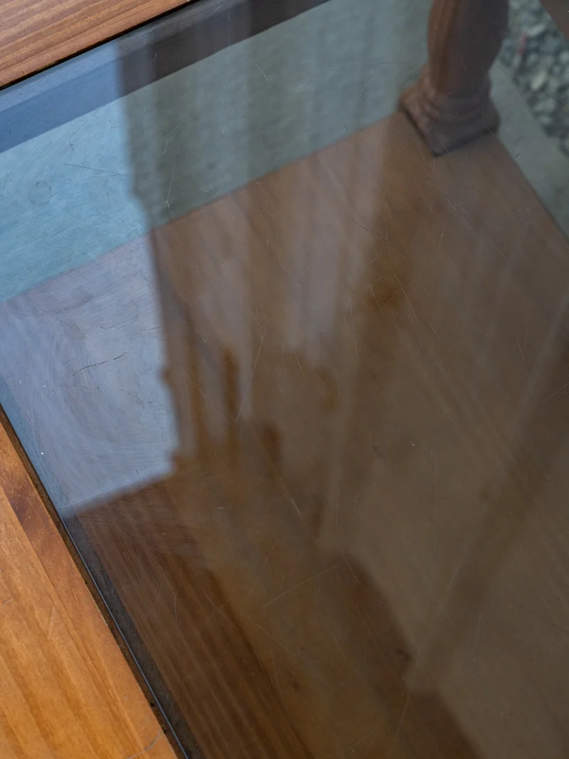 Léonie, la table basse en verre et bois N°1109