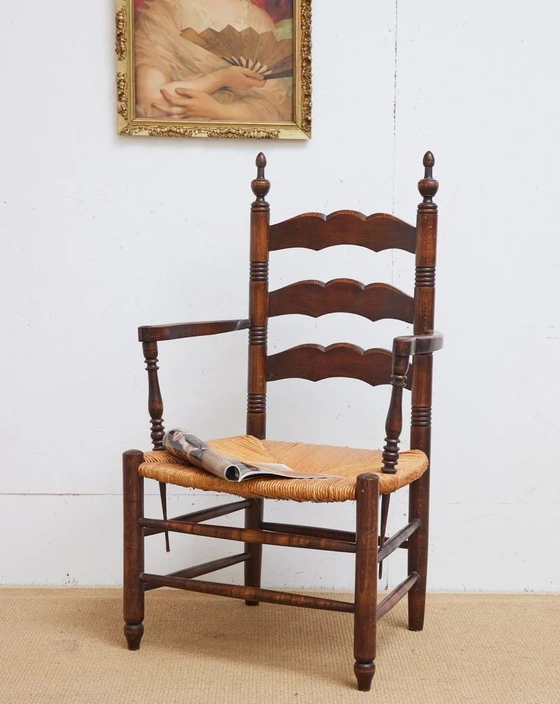 Ernest, le fauteuil en paille N°1496