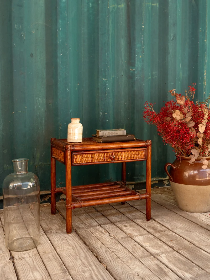 Odile, la table de chevet en rotin N°1492