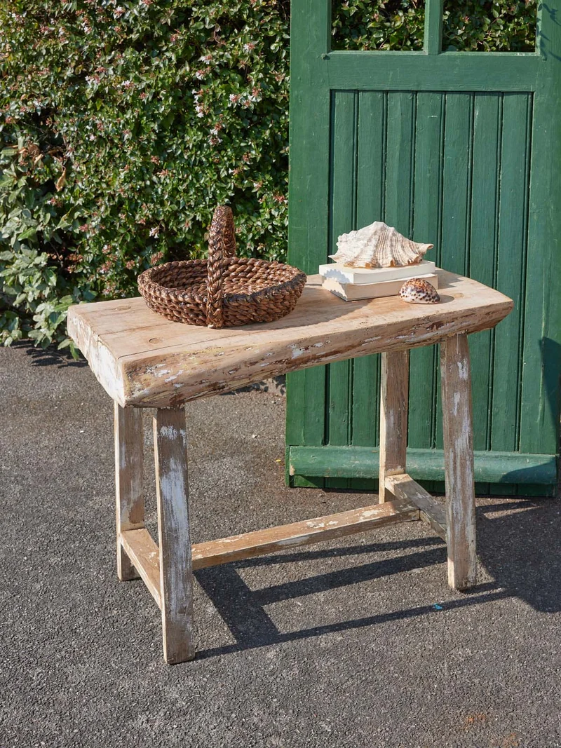 Francine, la table en bois patiné N°1408