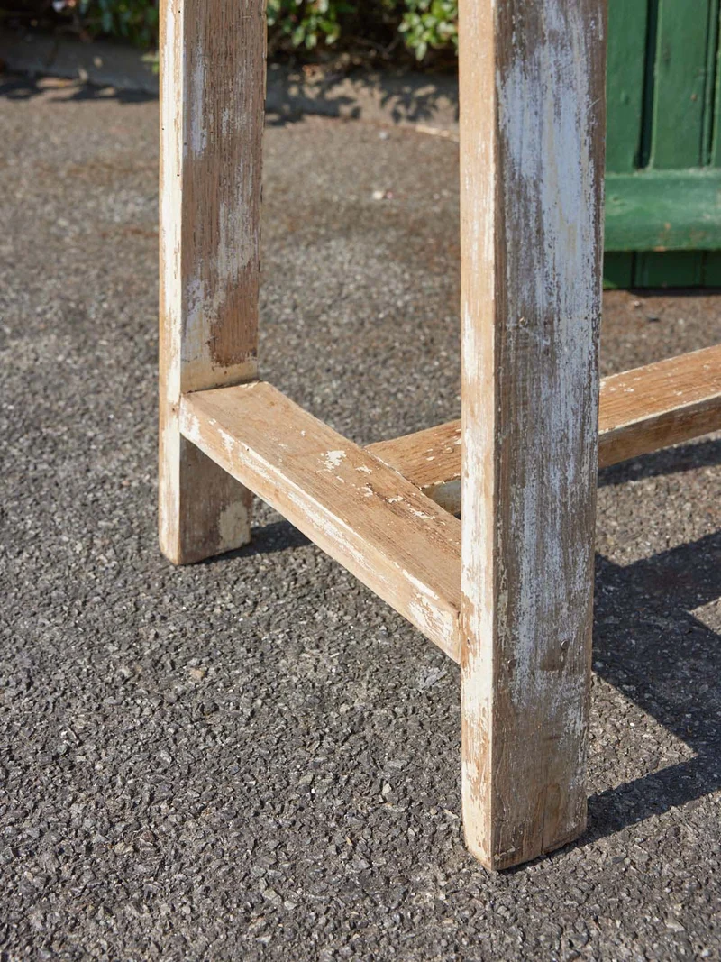 Francine, la table en bois patiné N°1408