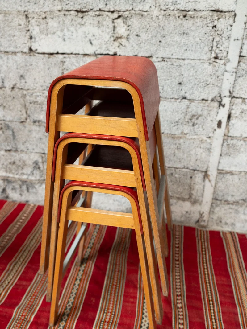 Pierre, le tabouret de bar minimaliste N°692
