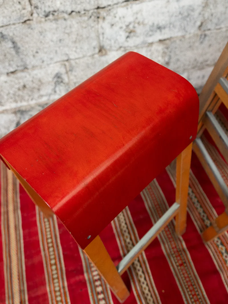 Pierre, le tabouret de bar minimaliste N°692