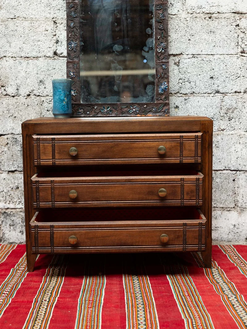 Garance, la chaleureuse commode N°712