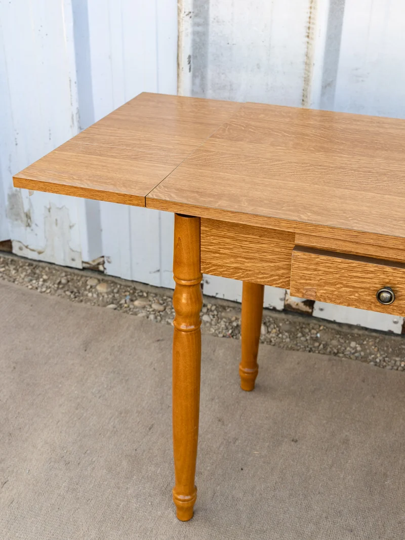 Romy, la table à manger à rallonges en bois N°1463