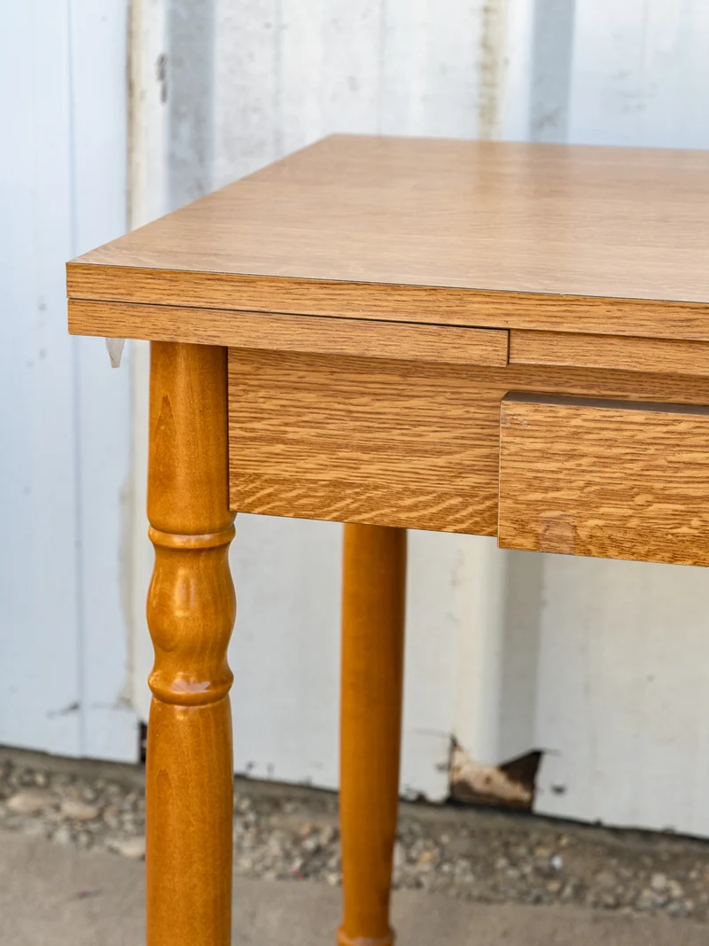 Romy, la table à manger à rallonges en bois N°1463