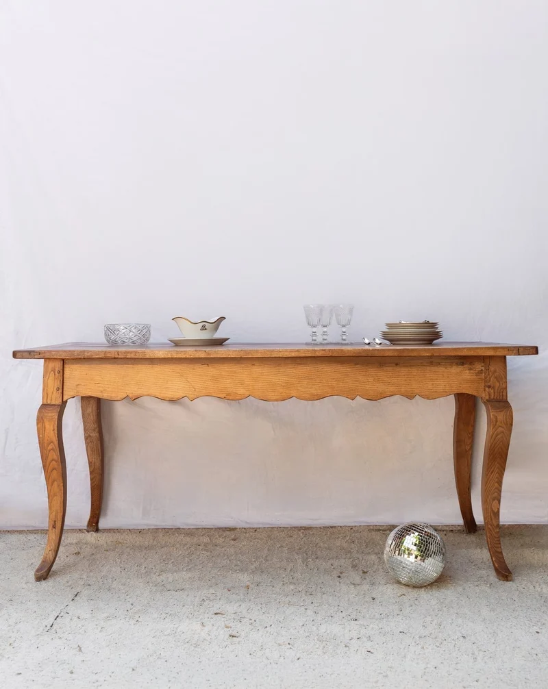 Romy, la table à manger en bois pour 8 convives N°1460