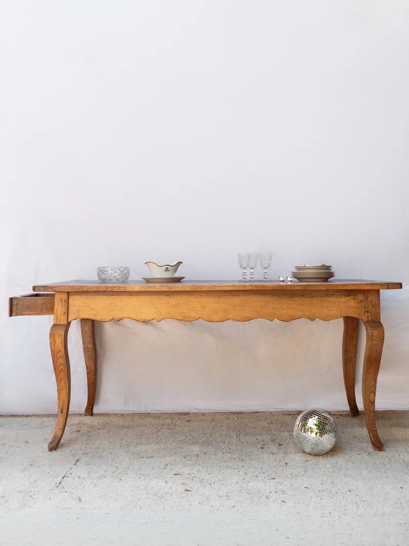 Romy, la table à manger en bois pour 8 convives N°1460