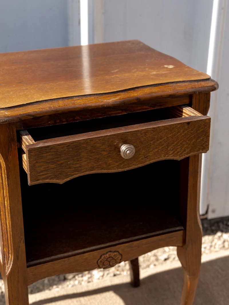 Odile, la table de chevet en bois N°1498