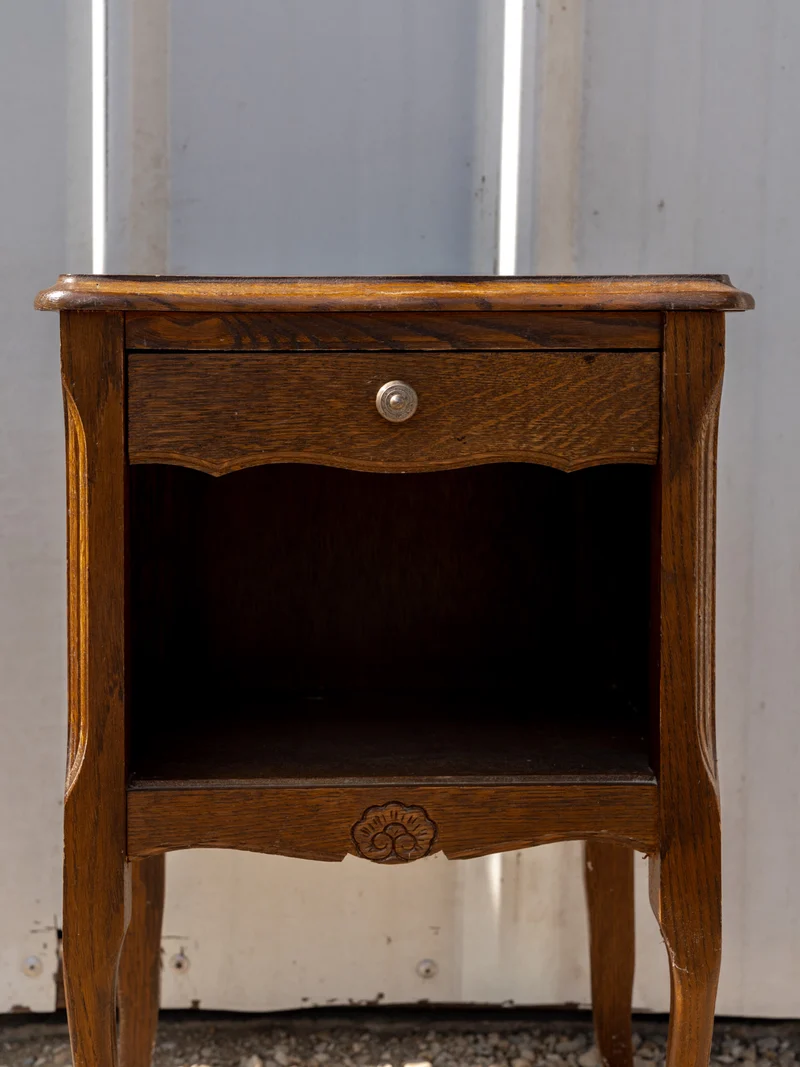 Odile, la table de chevet en bois N°1498
