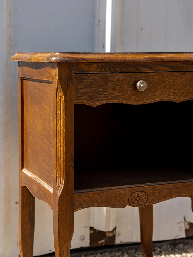 Odile, la table de chevet en bois N°1498
