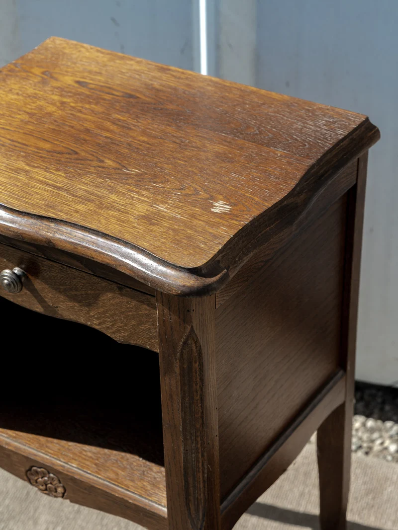 Odile, la table de chevet en bois N°1498