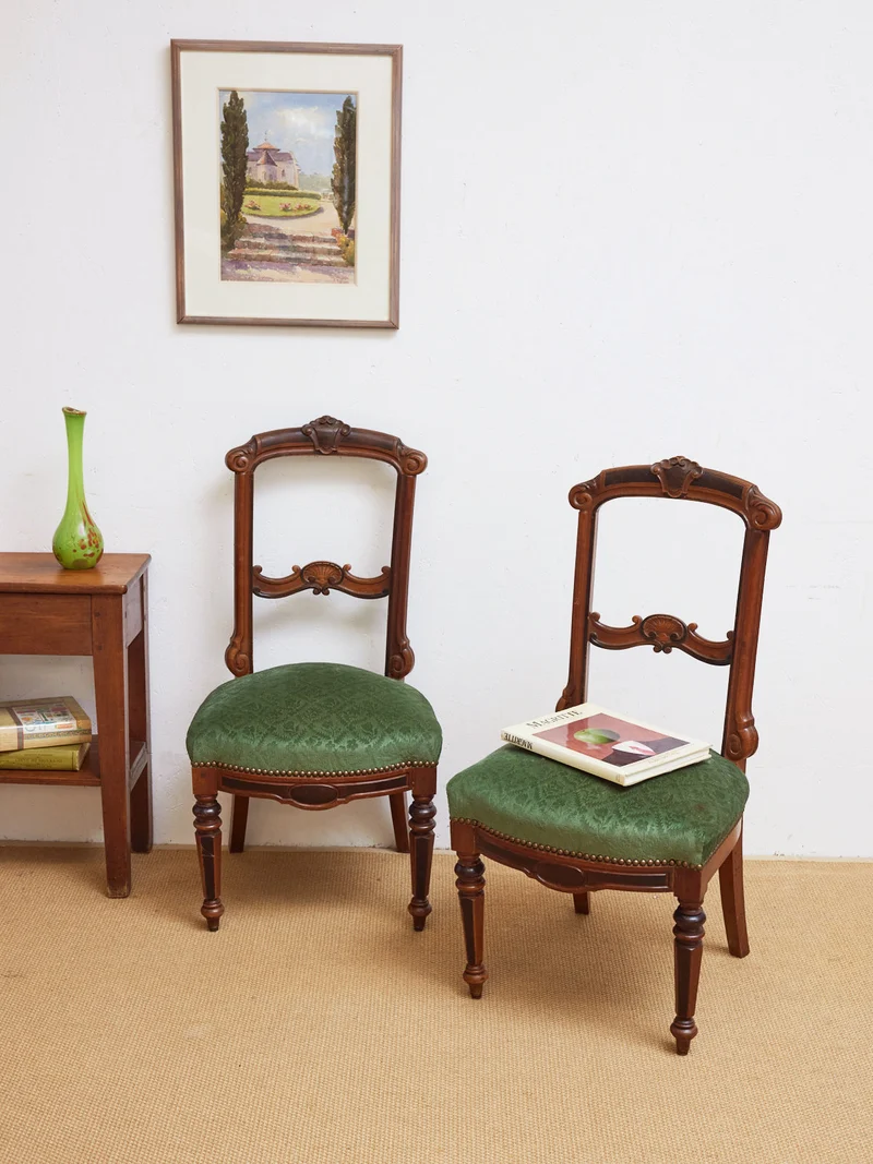 Claude, la paire de chaises style Napoléon N°1465