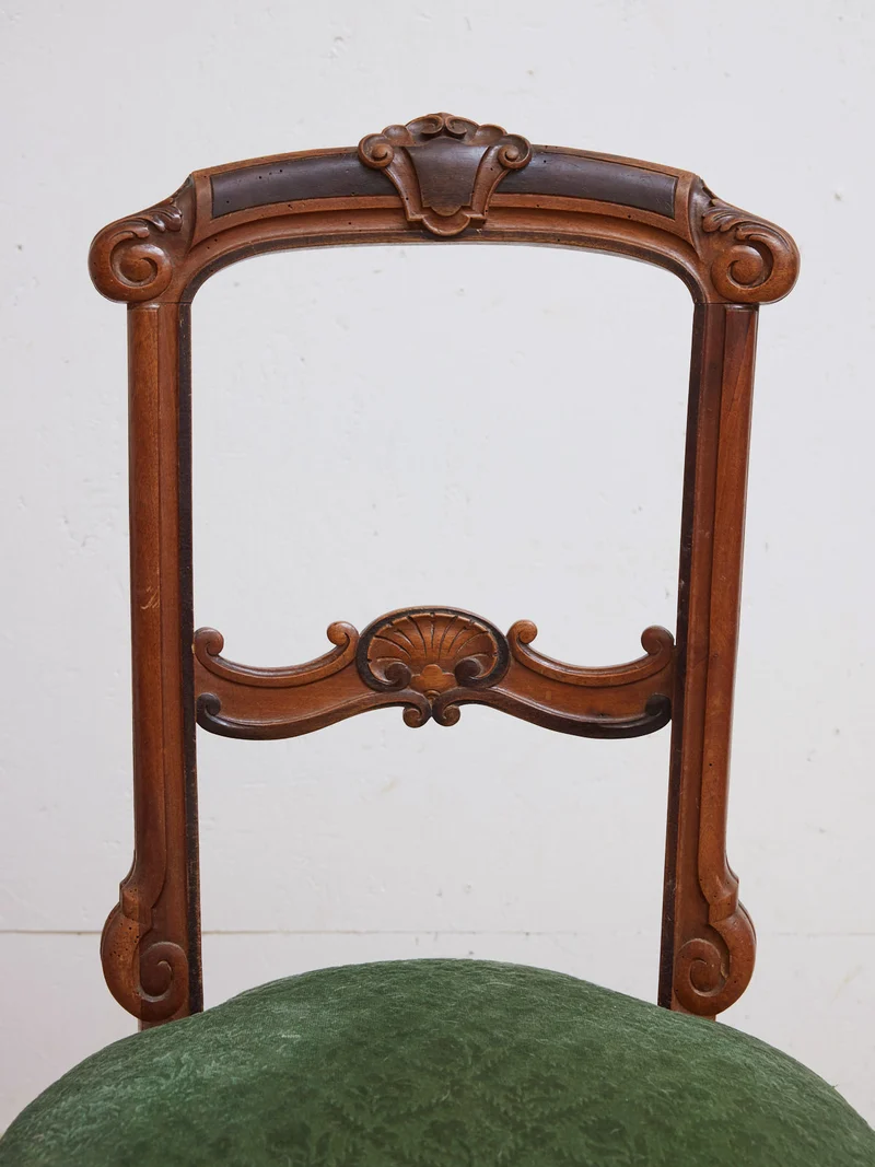Claude, la paire de chaises style Napoléon N°1465