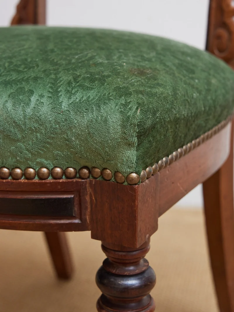 Claude, la paire de chaises style Napoléon N°1465