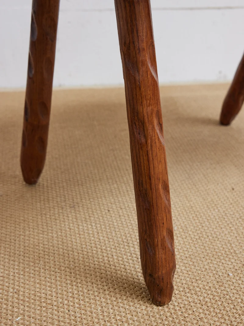 Léonie, la table basse brutaliste en bois massif N°1107