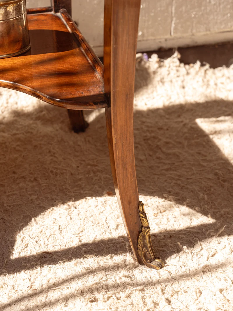Francine, la table d'appoint en bois N°1419