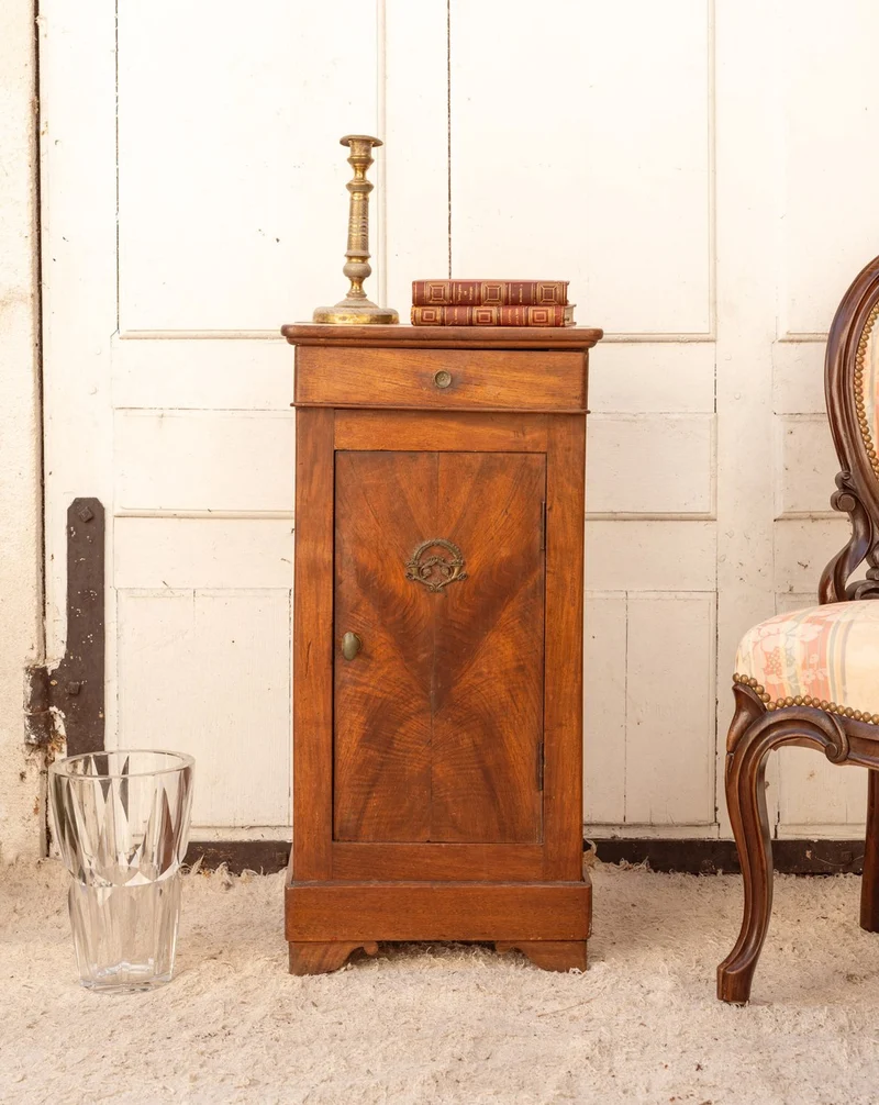 Odile, la table de chevet en bois N°1491