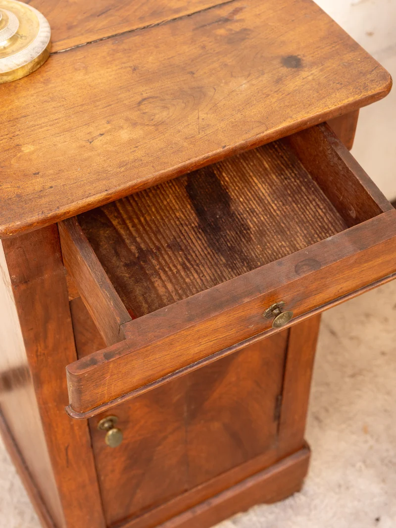 Odile, la table de chevet en bois N°1491