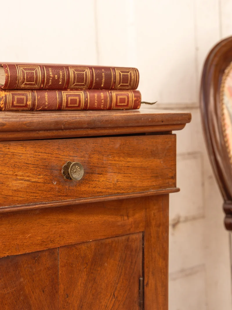 Odile, la table de chevet en bois N°1491