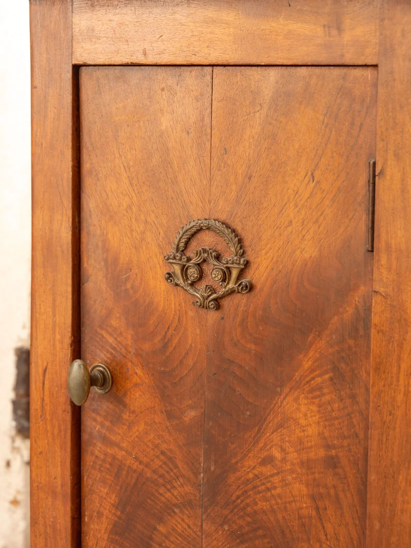 Odile, la table de chevet en bois N°1491