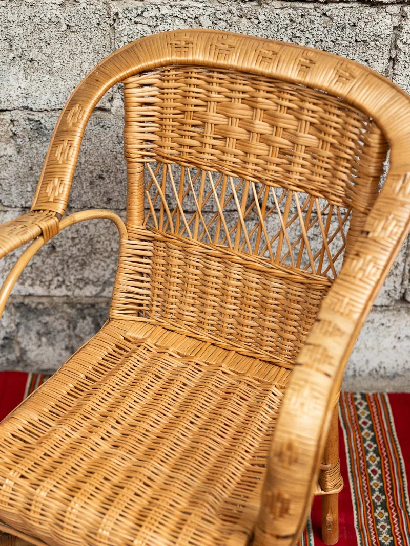 Ernest, le fauteuil en rotin N°1502