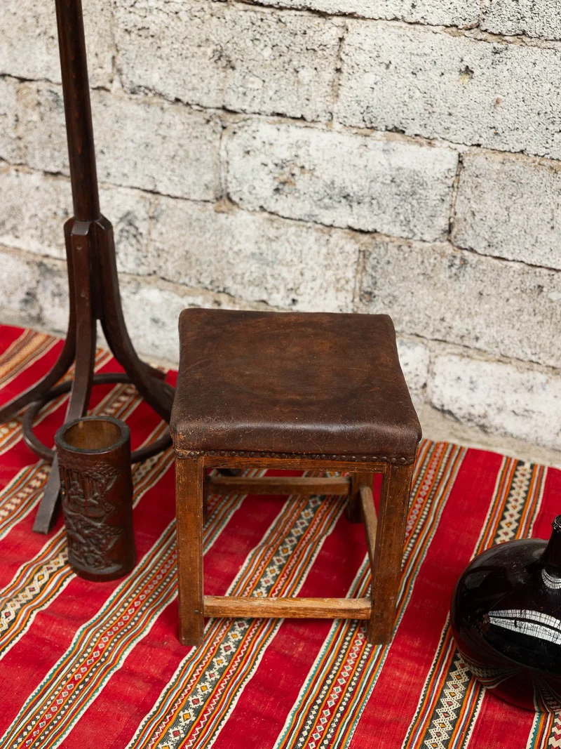 Regis, le tabouret cubique N°1478