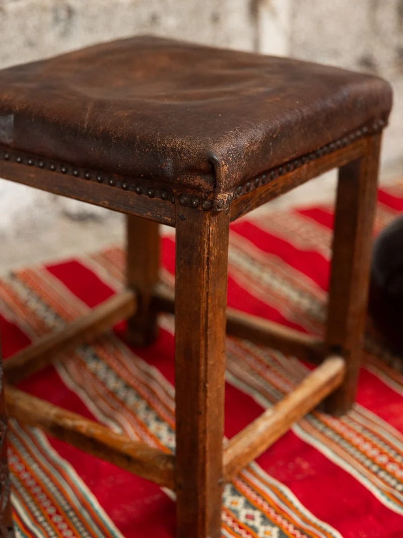 Regis, le tabouret cubique N°1478