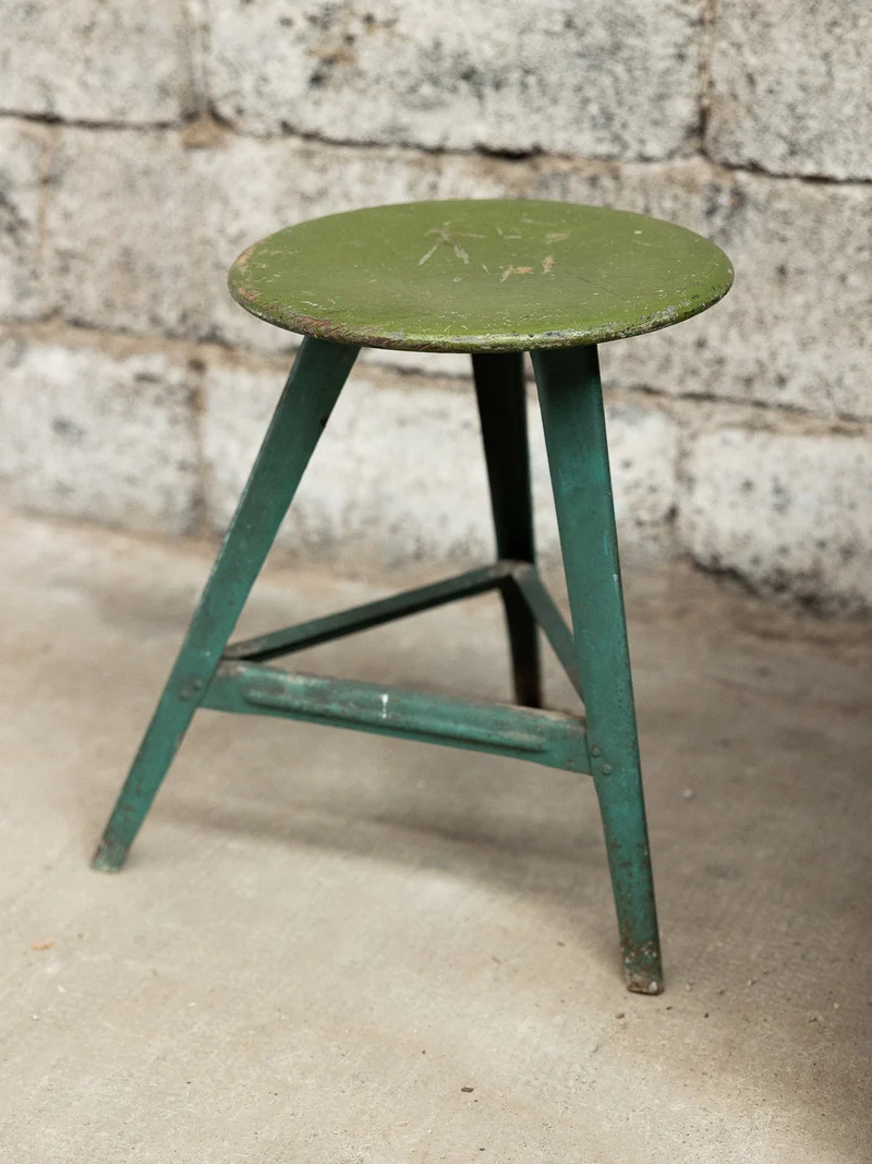 Axel, le tabouret au look vert N°718