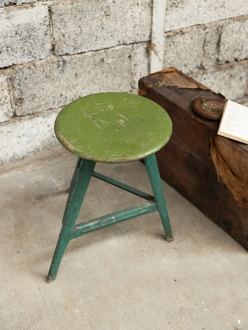 Axel, le tabouret au look vert N°718