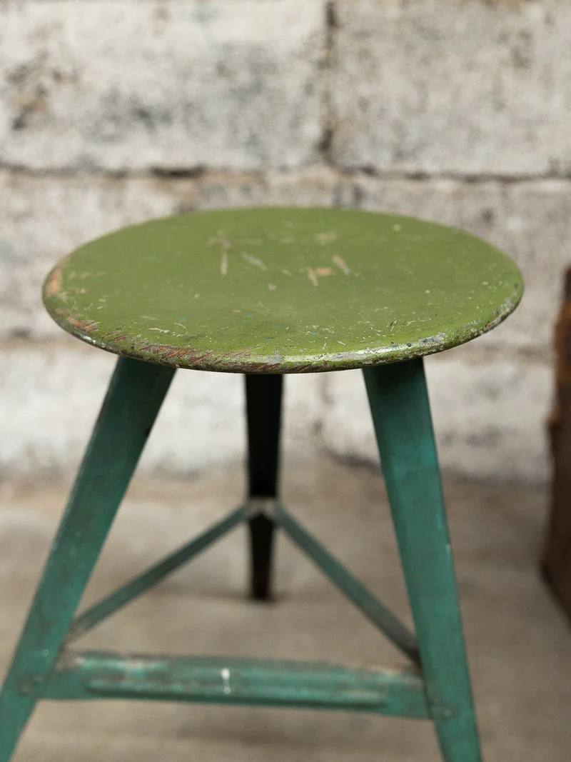 Axel, le tabouret au look vert N°718