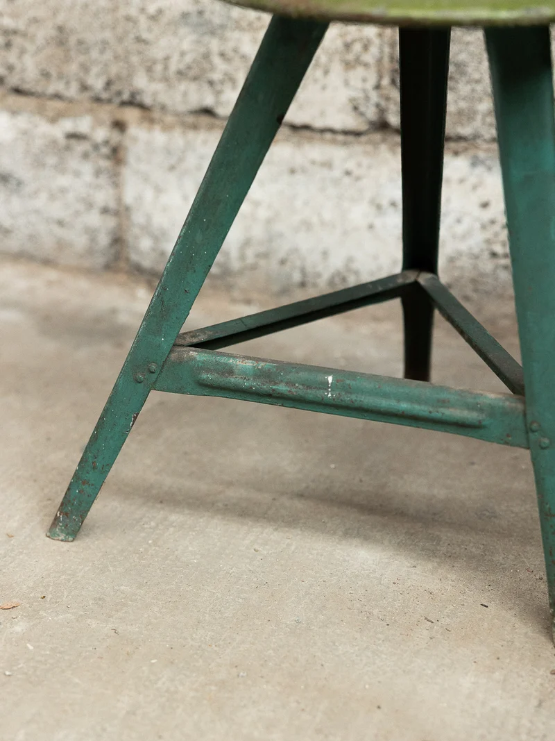 Axel, le tabouret au look vert N°718