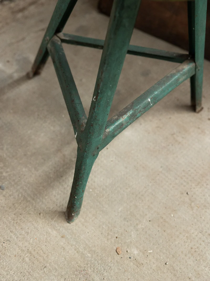 Axel, le tabouret au look vert N°718