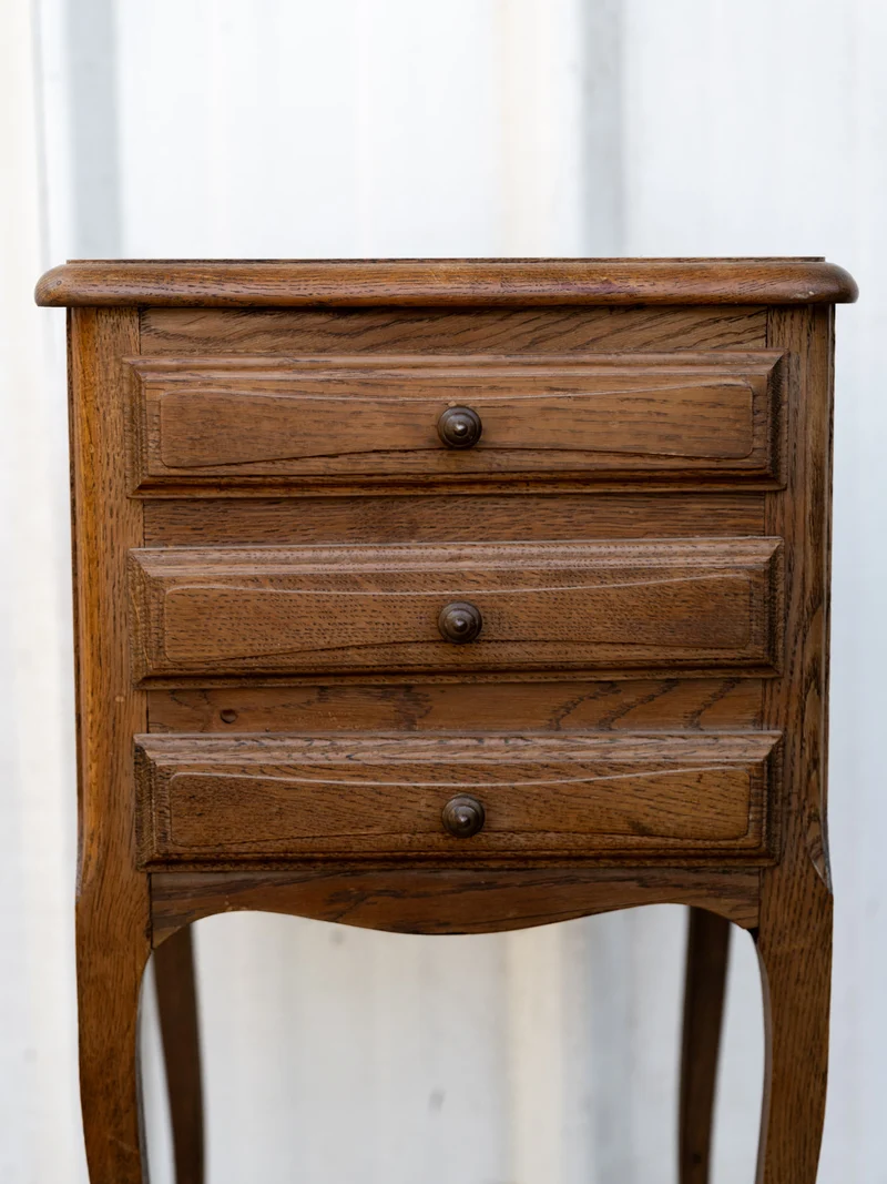 Odile, la table de chevet en bois N°1499