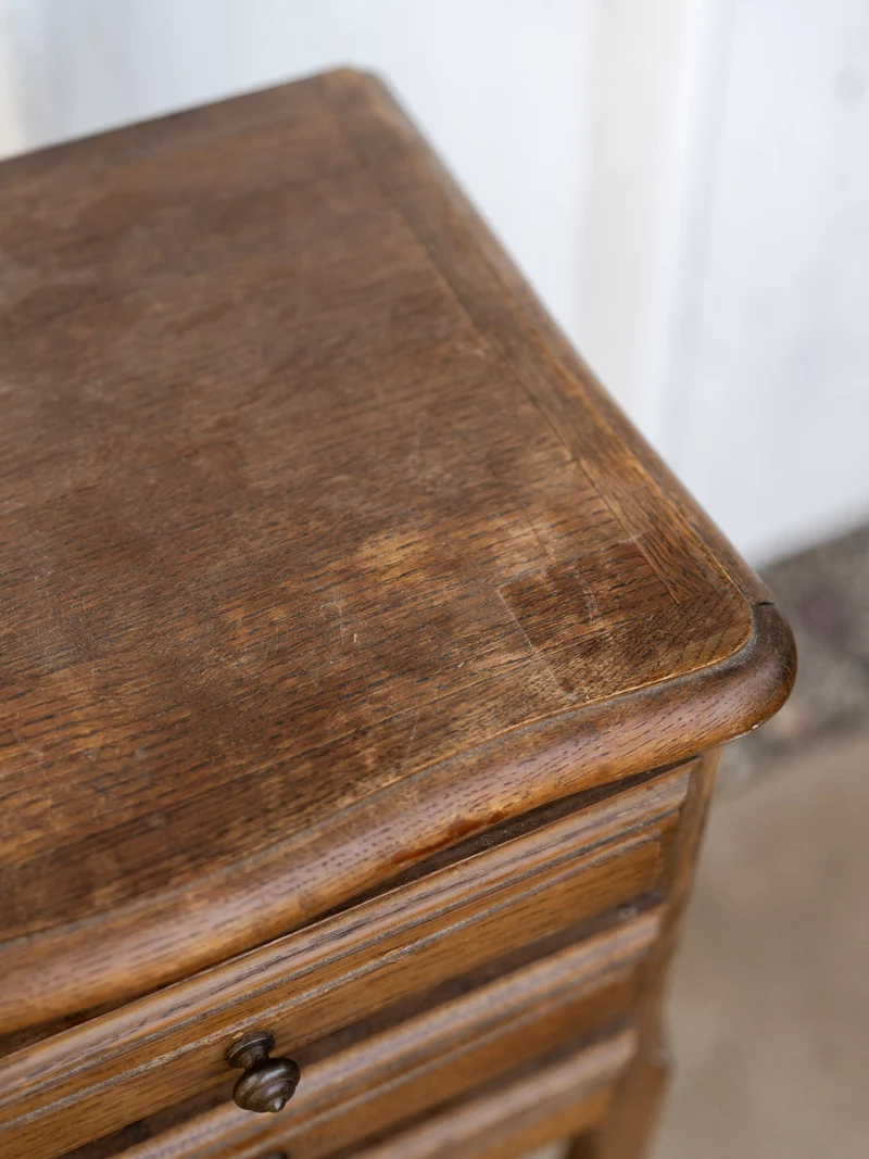 Odile, la table de chevet en bois N°1499