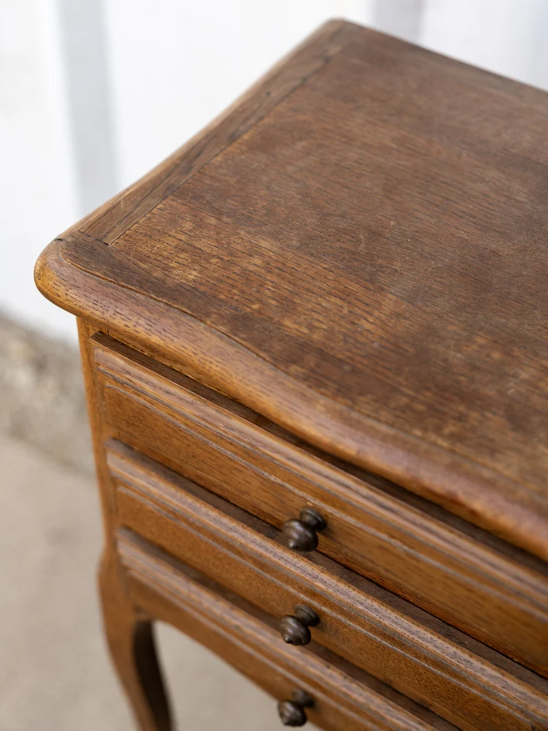 Odile, la table de chevet en bois N°1499