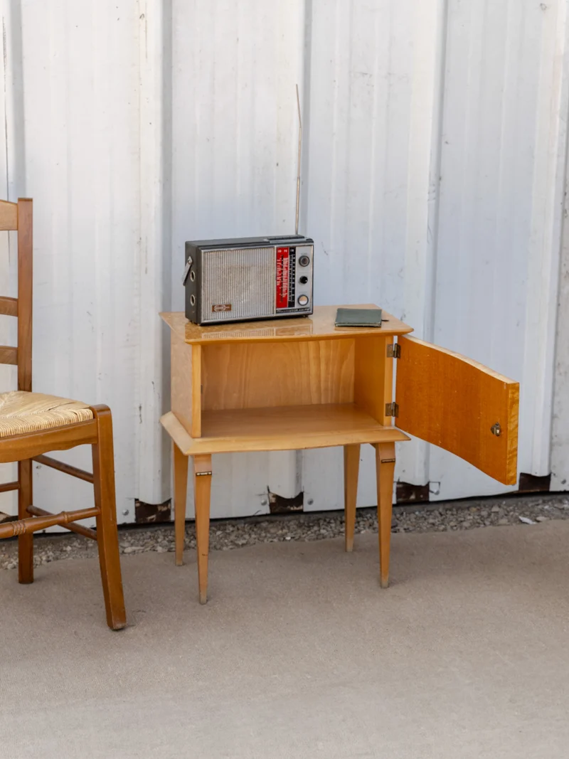Maïa, la table de chevet en loupe de bois N°1538